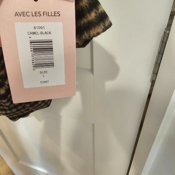 Avec Les Filles Black and Tan Trench Coat, Size L - Picture 3 of 5